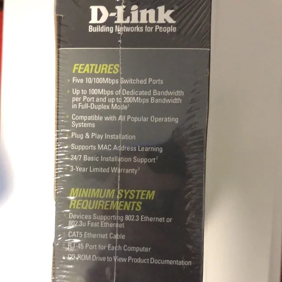 NIB D-Link 5-port 10/100 desktop switch DES-1105 - Picture 8 of 11